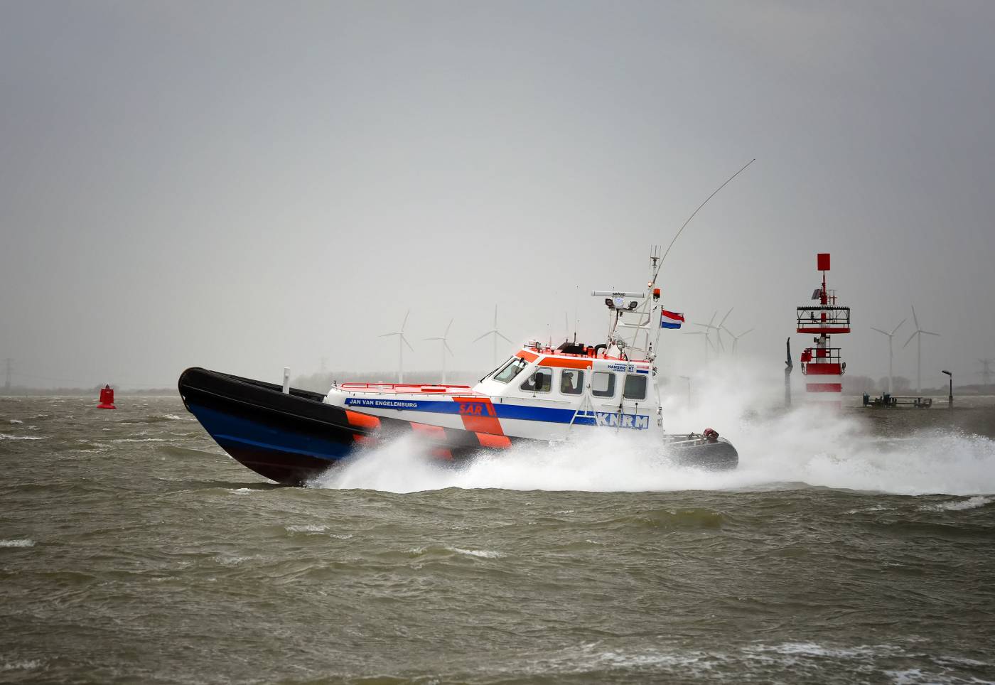KNRM Hansweert red persoon van brugpeiler