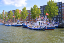 Tien historische reddingboten voeren mee met SAIL-In. Fotograaf: Roel Ovinge.