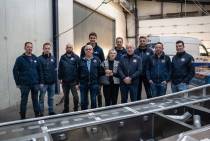 De delegatie van station Urk, v.l.n.r. Bas van Bezooien, Sjoert van Dokkum, Eric Sterk, (voor) Fred Brouwer , (achter) Albert Johannes van Urk, (voor) Tjerk Smit, (achter) Geert Oost, (voor) Henk Smit, (achter) Wolter Huiskes, Dirk Visser en Marien Hoekstra