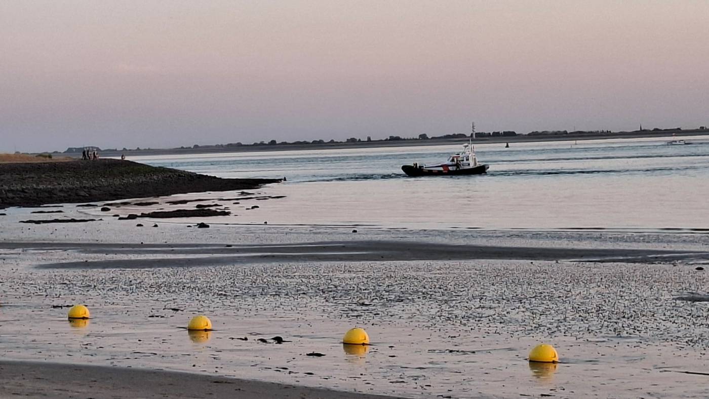 Harde stroming Westerschelde brengt drie tieners in problemen bij Hansweert