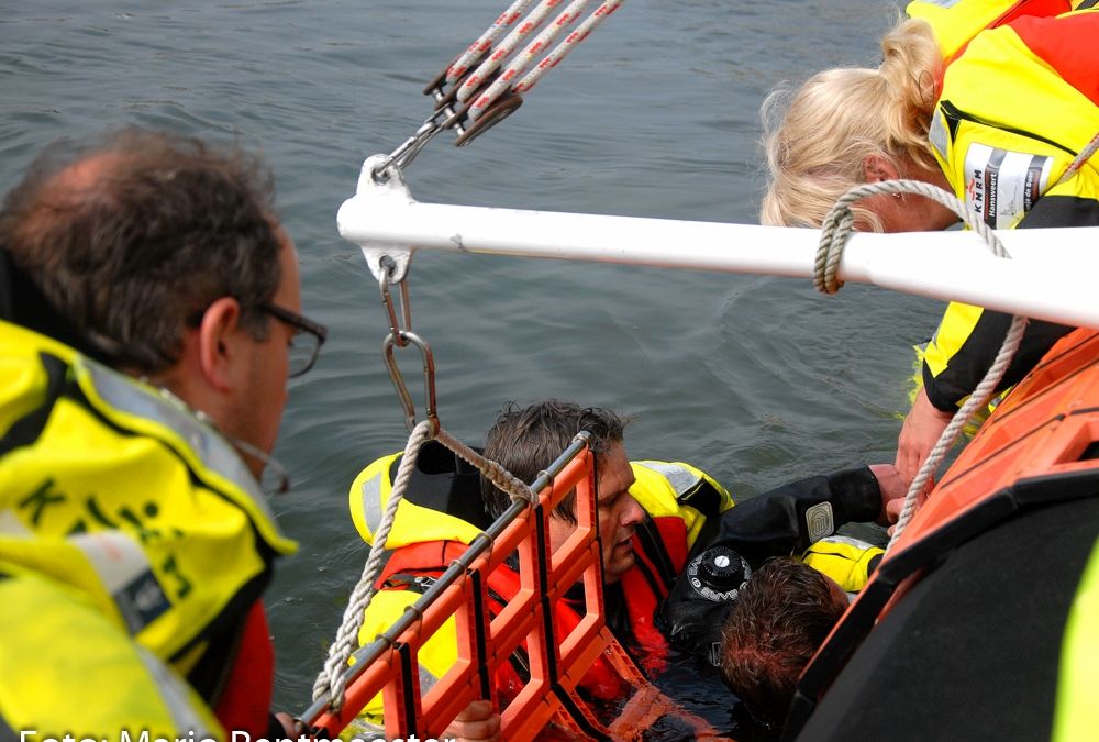 KNRMHAN_Oefening_2852016_duikersWMD_MarioRentmeester7
