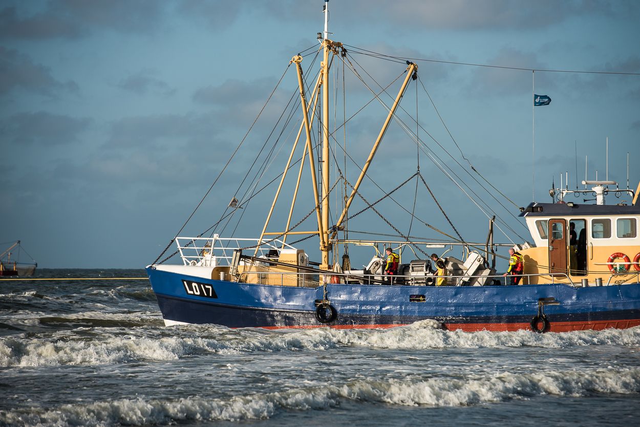 Amelandfoto_kotter_gestrand_Ameland3