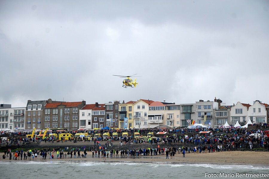 Drukte op de Boulevard - Foto Mario Rentmeester