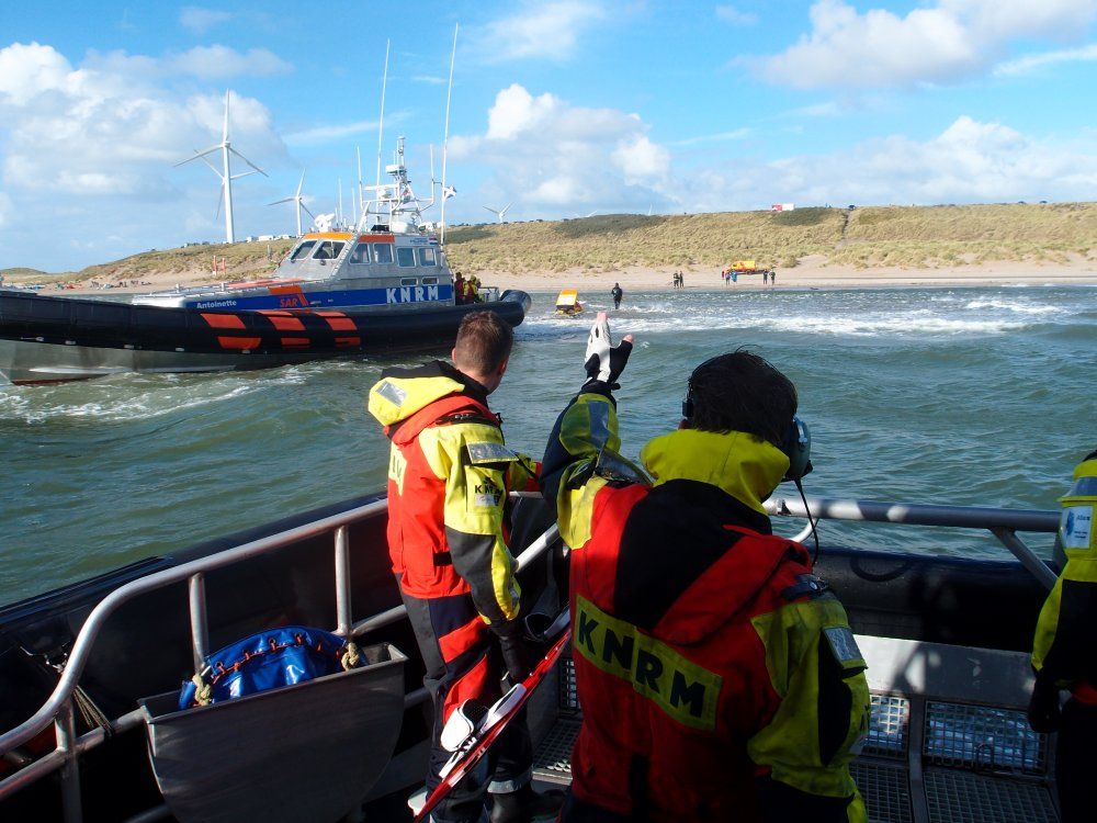 20161002surfersZMaasvlakte002a