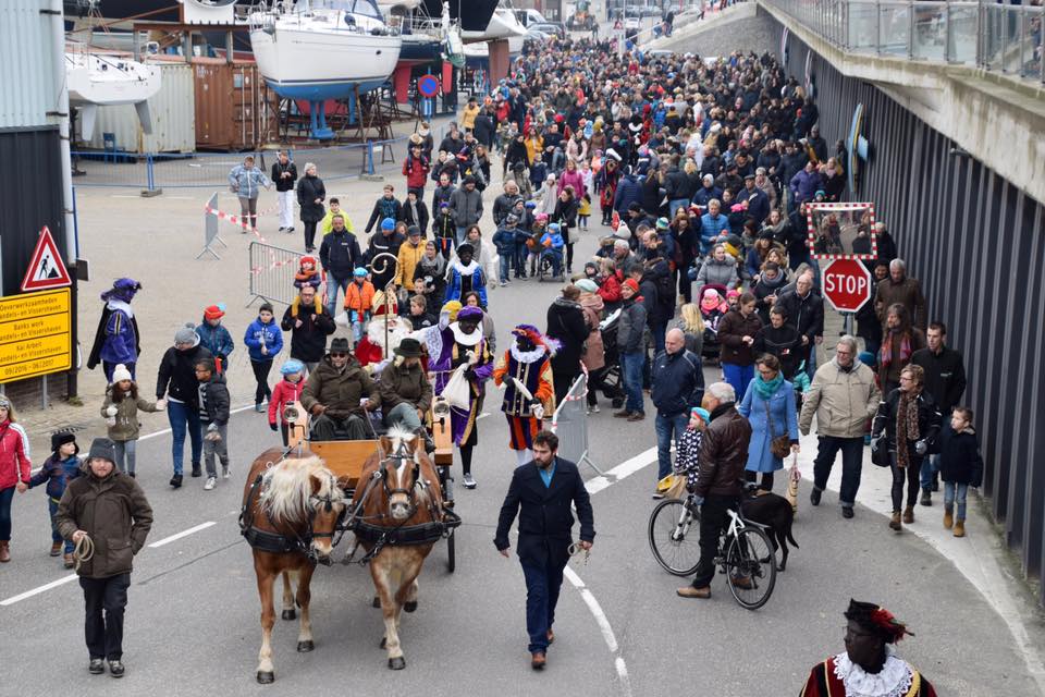 Stoet naar het Spuiplein
