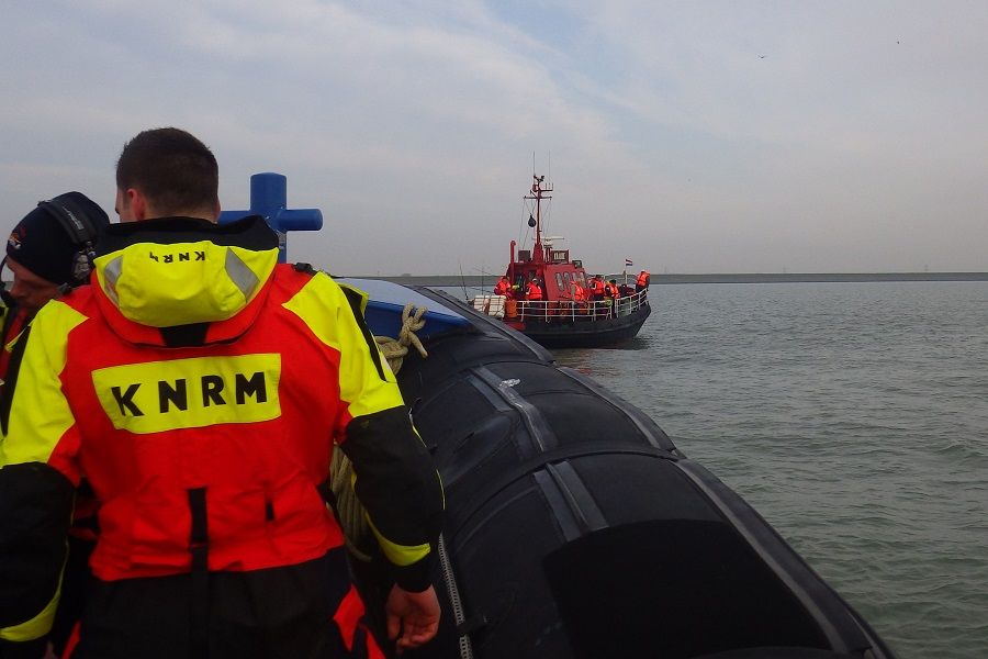Zeemanshoop bij hengelboot