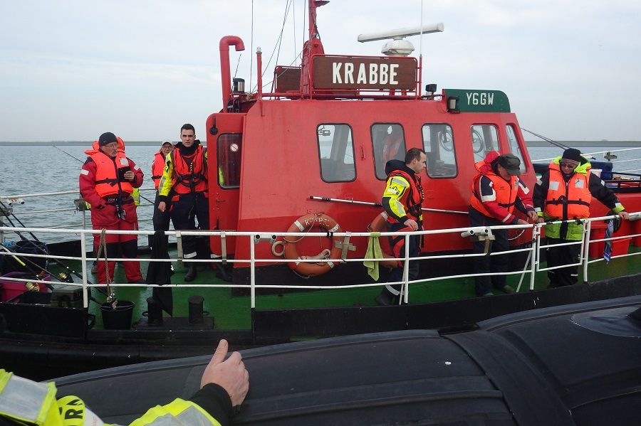 Reddingbootbemanning overgezet