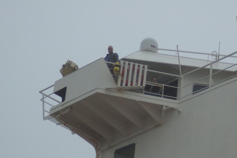 Kapitein Jeroen op de brug