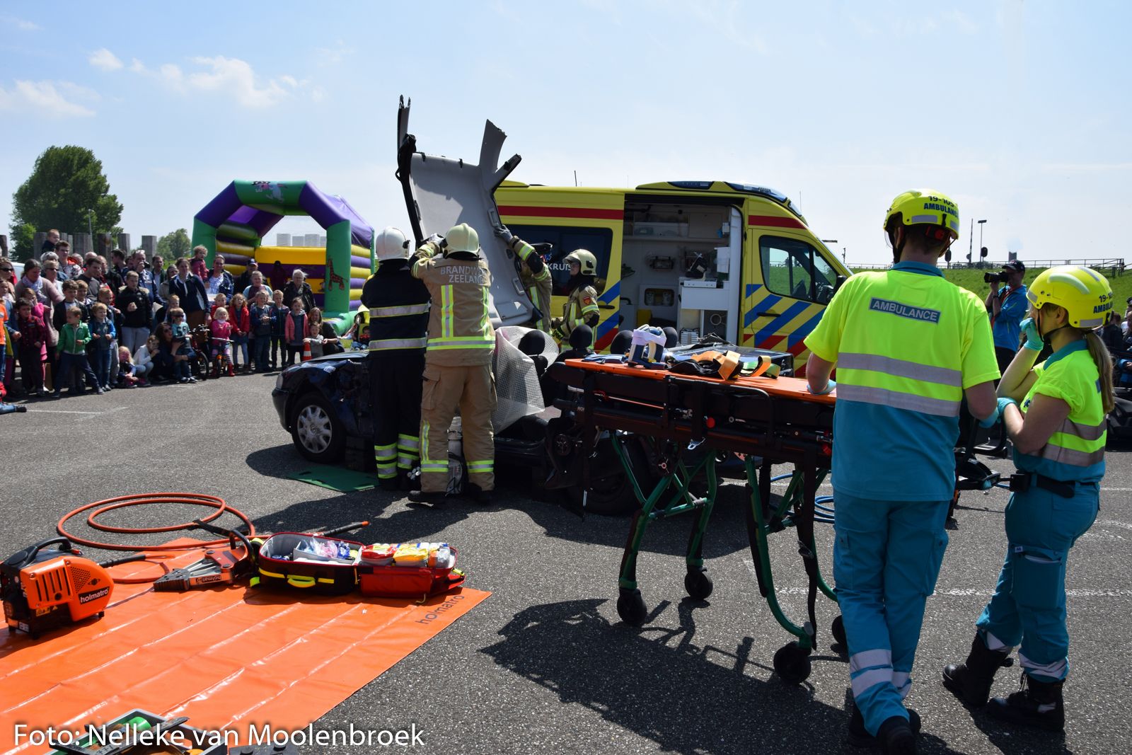 KNRM_Hansweert_Reddingbootdag2017_FotoNellekevanMoolenbroek4