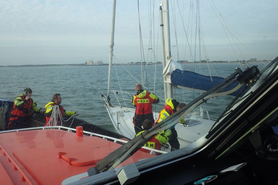 Opstappers stappen over