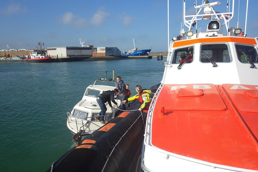 20171014BREKNRMBreskens5Visbootmotorstoring