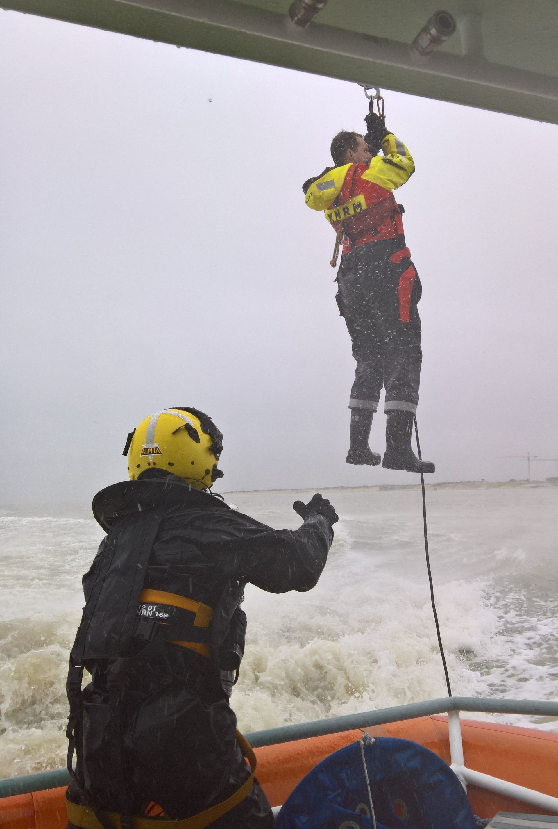 Bemanningslid terug op reddingboot