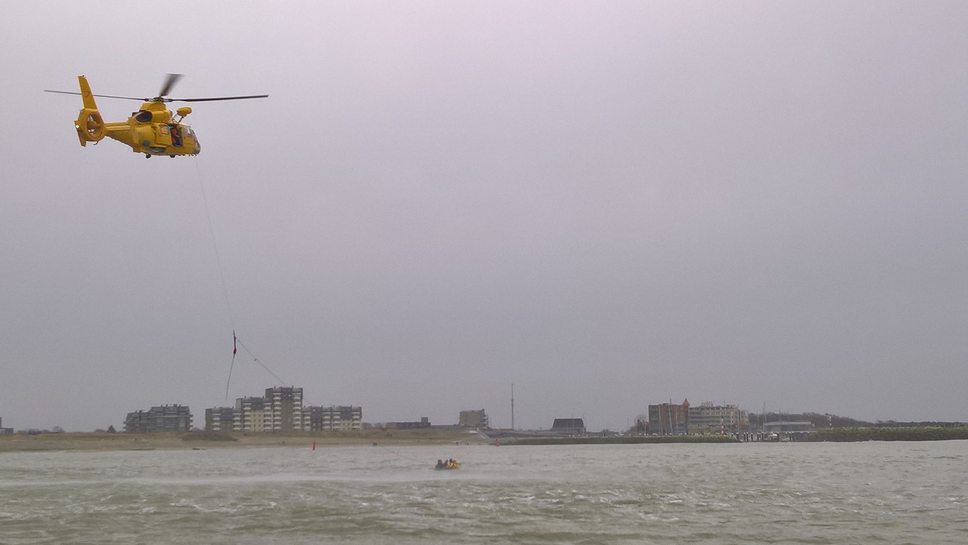 Helikopter oefening voor Cadzand