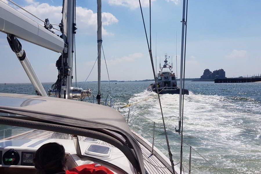 20180628BRE_KNRM_Breskens_1_brandstofproblemen