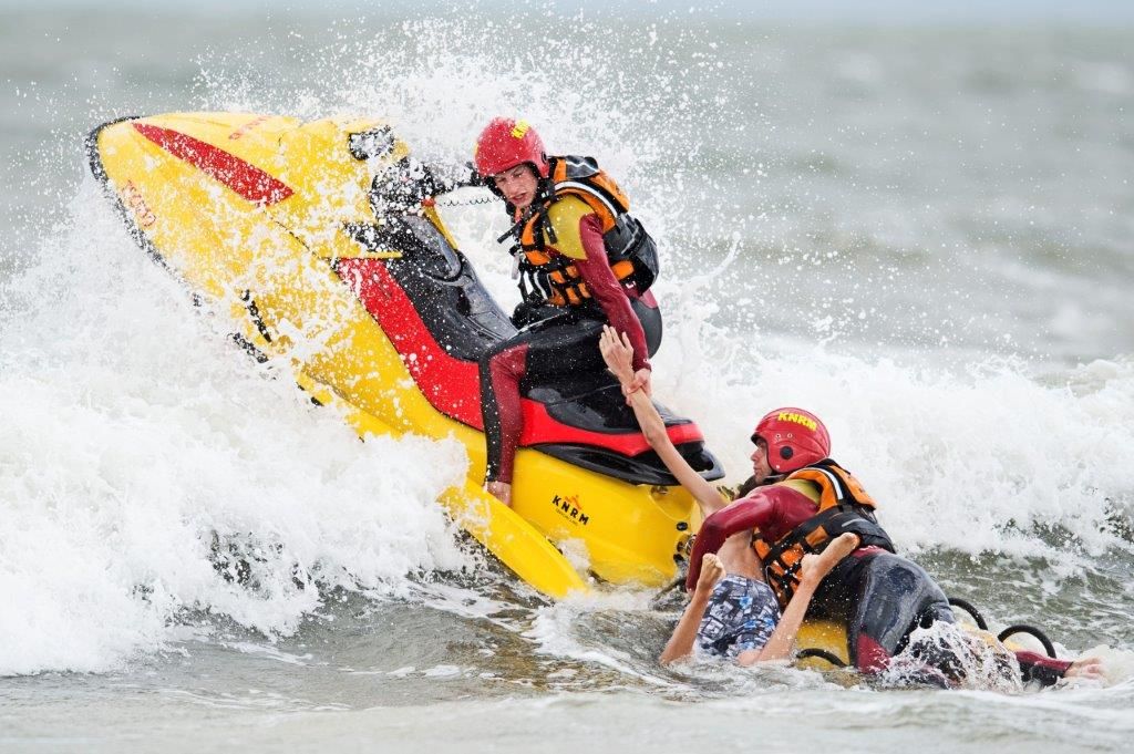 KNRMLifeguardsTerschellingfotoKNRMOlafKraak126