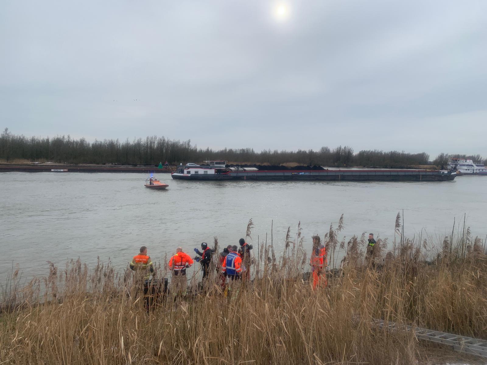 Autotewaterzwijndrecht1