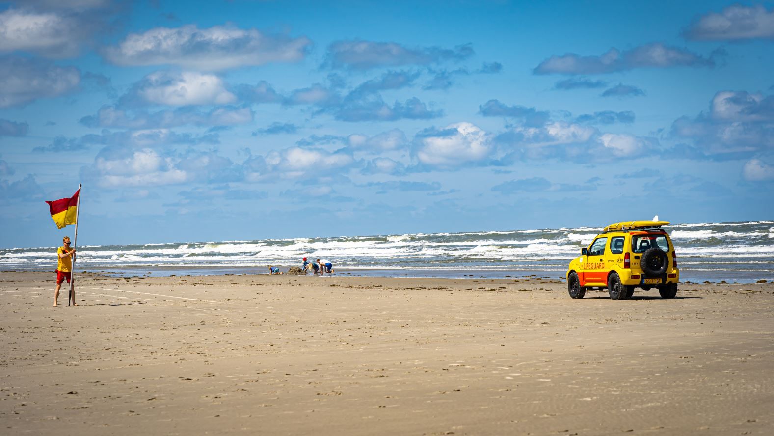 KNRMLifeguardsbronvermeldingKNRM2lageresolutie