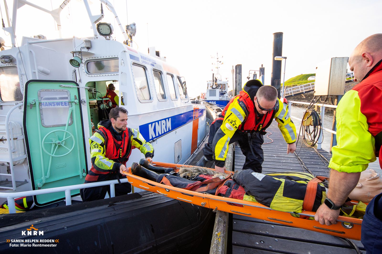 KNRM_HAN_2272021_OefeningmetRWS75enMistral_MarioRentmeester14