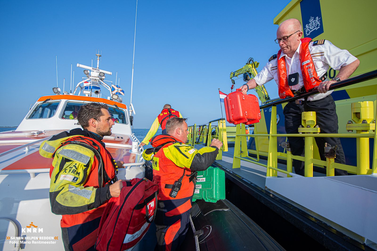 KNRM_HAN_2272021_OefeningmetRWS75enMistral_MarioRentmeester8