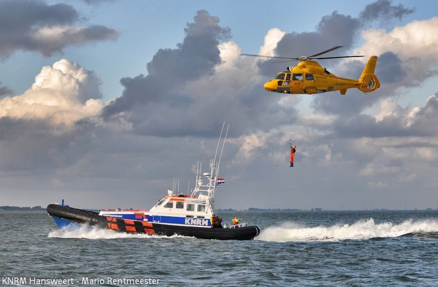 catamaran-omgeslagen-opvarende-vermist-6