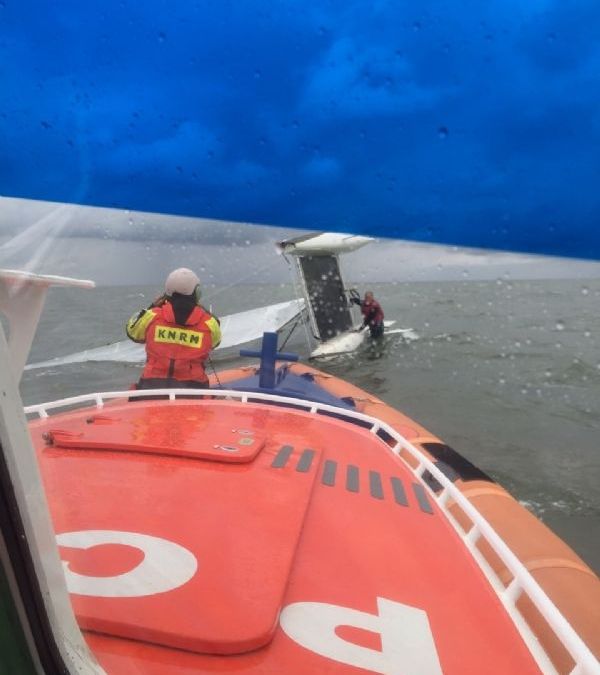 catamaranzeilers-gered-na-bliksemactie-2