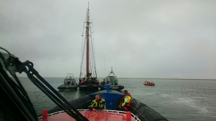 charter-maakt-water-1