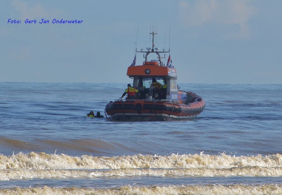 drenkeling-gered-uit-noordzee-1