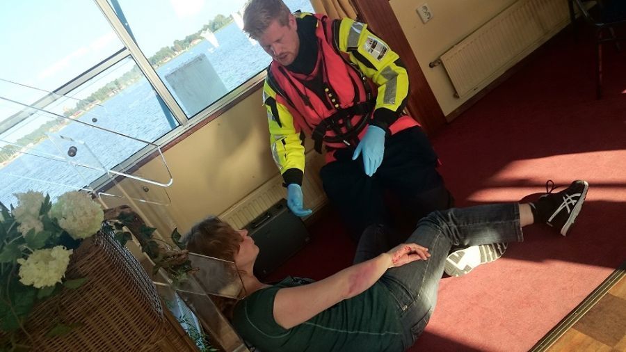 grote-oefening-op-rondvaartboot-rederij-randmeer-8