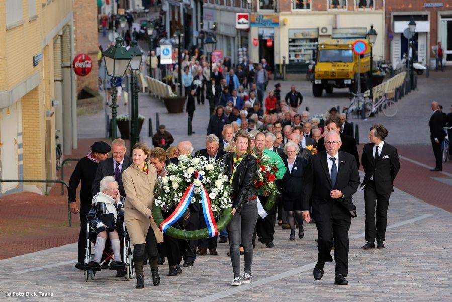 knrm-aanwezig-bij-herdenking-gebleven-scheveningse-zeelieden-2