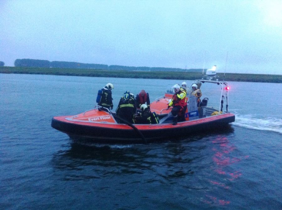 knrm-elburg-oefent-met-brandweer-5