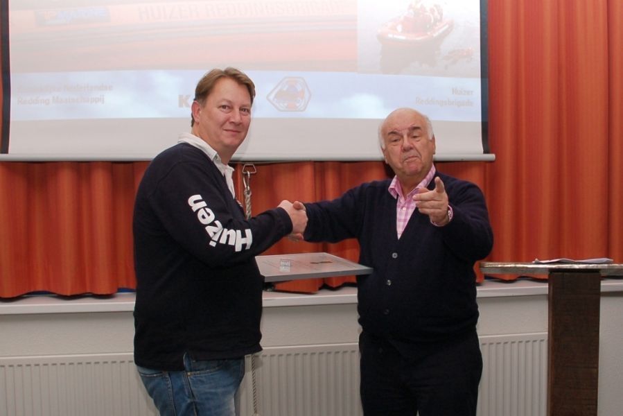medailles-voor-huizer-redders-3