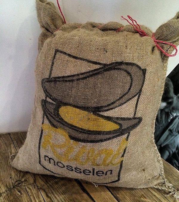 mosselkotter-in-problemen-en-mosselavond-8