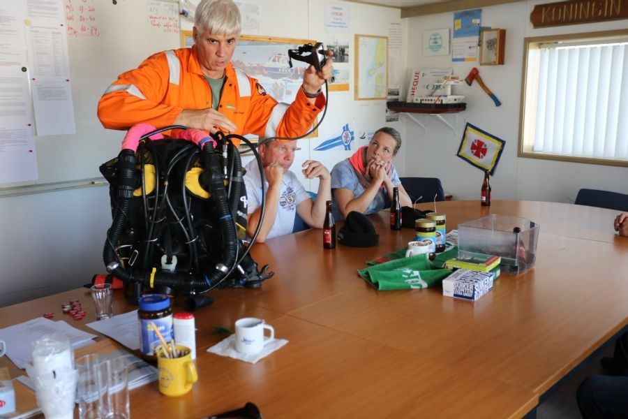 oefening-met-duikers-1