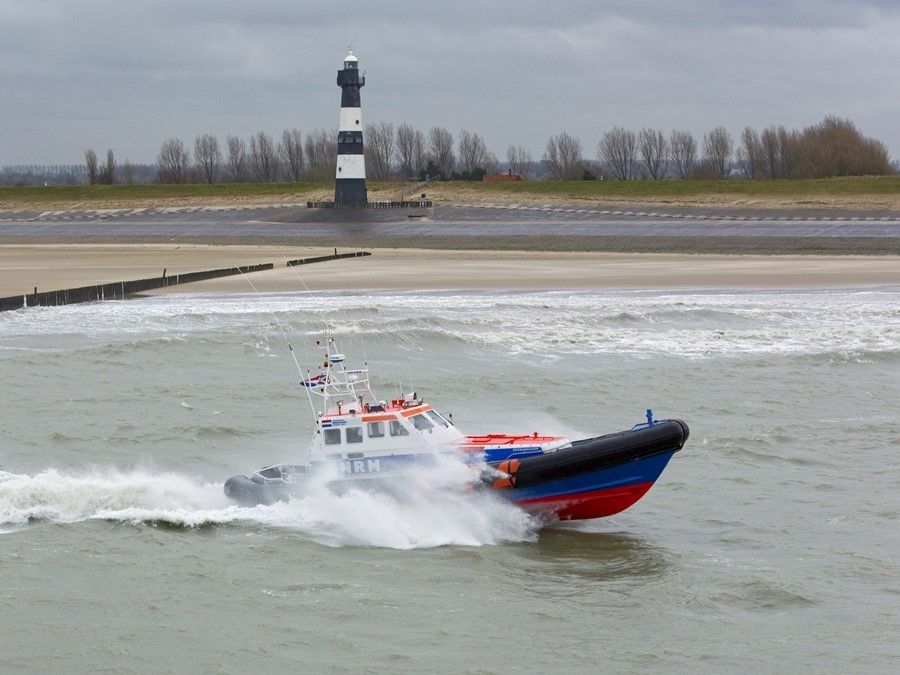 zeemanshoop-met-vluchtelingen-naar-engeland-3
