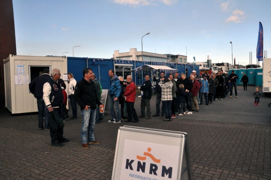 zonnige-reddingbootdag-brengt-veel-donateurs-op-de-been-7