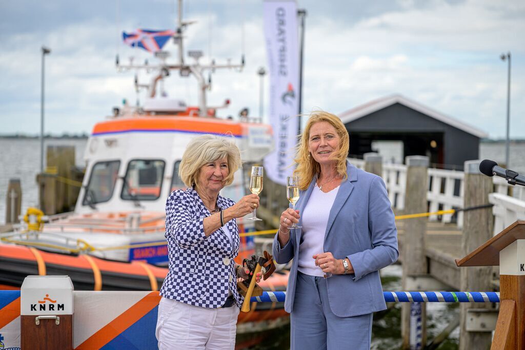 Large 20250823 Doop reddingboot Georgine van KNRM Marken 4